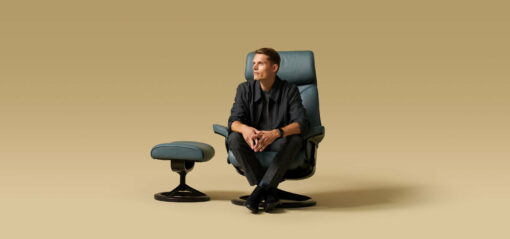 Fauteuil Stressless Paul avec appui-tête réglable – ambiance salon