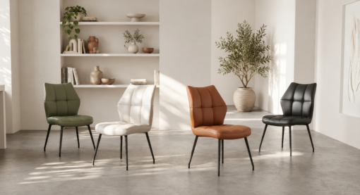 Chaises RENOIR en cuir dans une ambiance décorée de plantes et céramiques